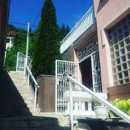 Bed & Breakfast Saraj *