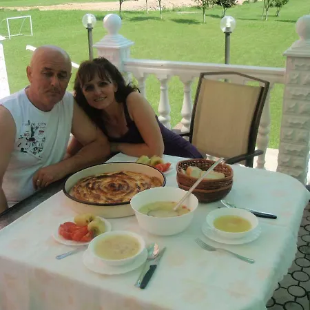 Saraj Bed & Breakfast *