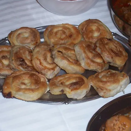 Saraj Bed & Breakfast *