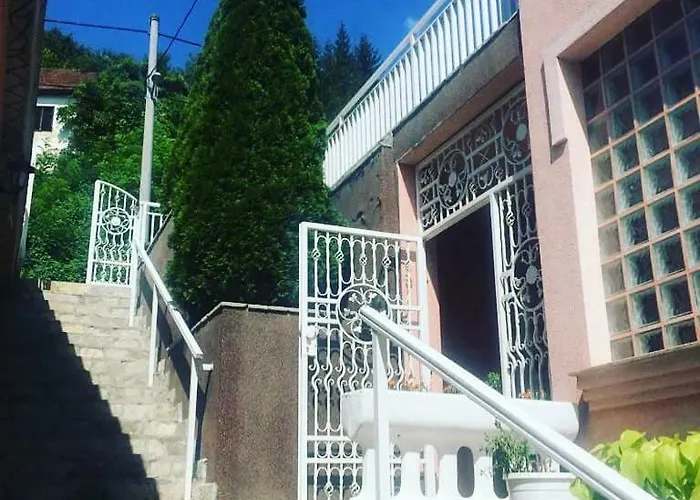 Bed & Breakfast Saraj *